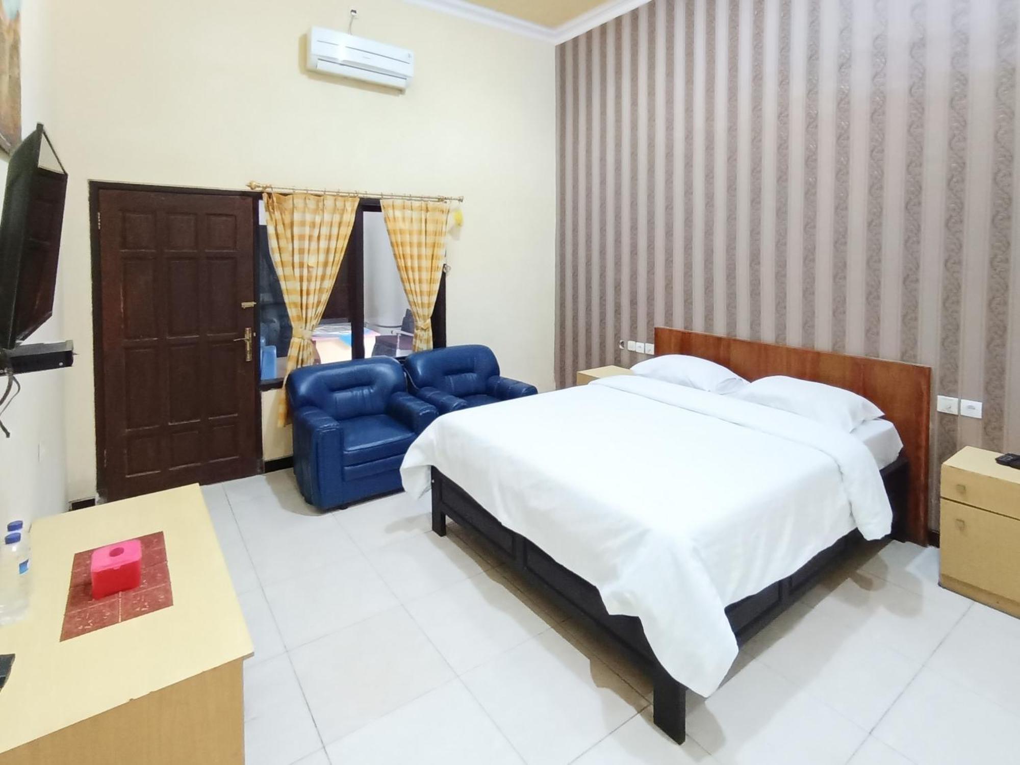Gita Puri Redpartner Blitar Otel Dış mekan fotoğraf