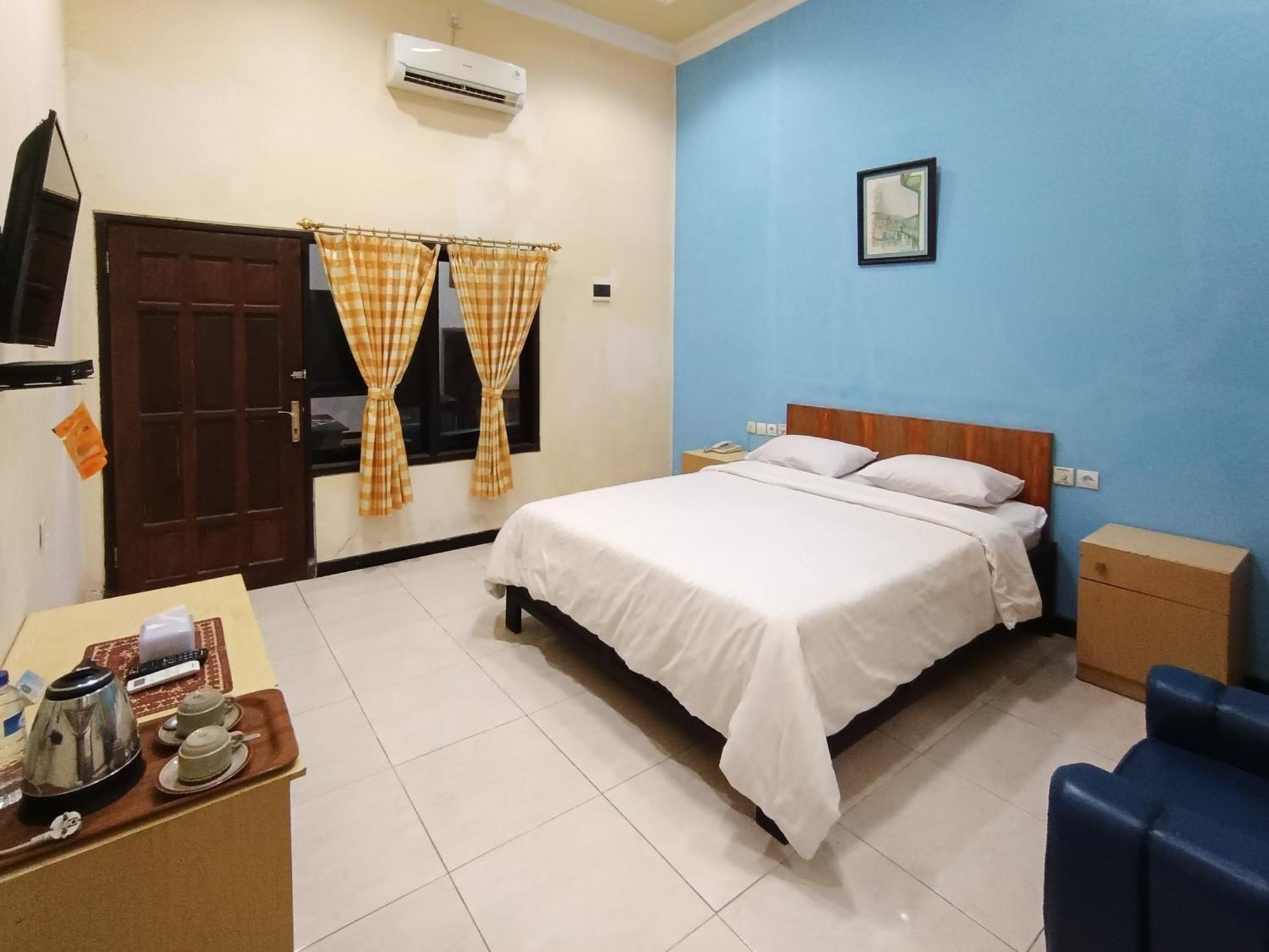 Gita Puri Redpartner Blitar Otel Dış mekan fotoğraf