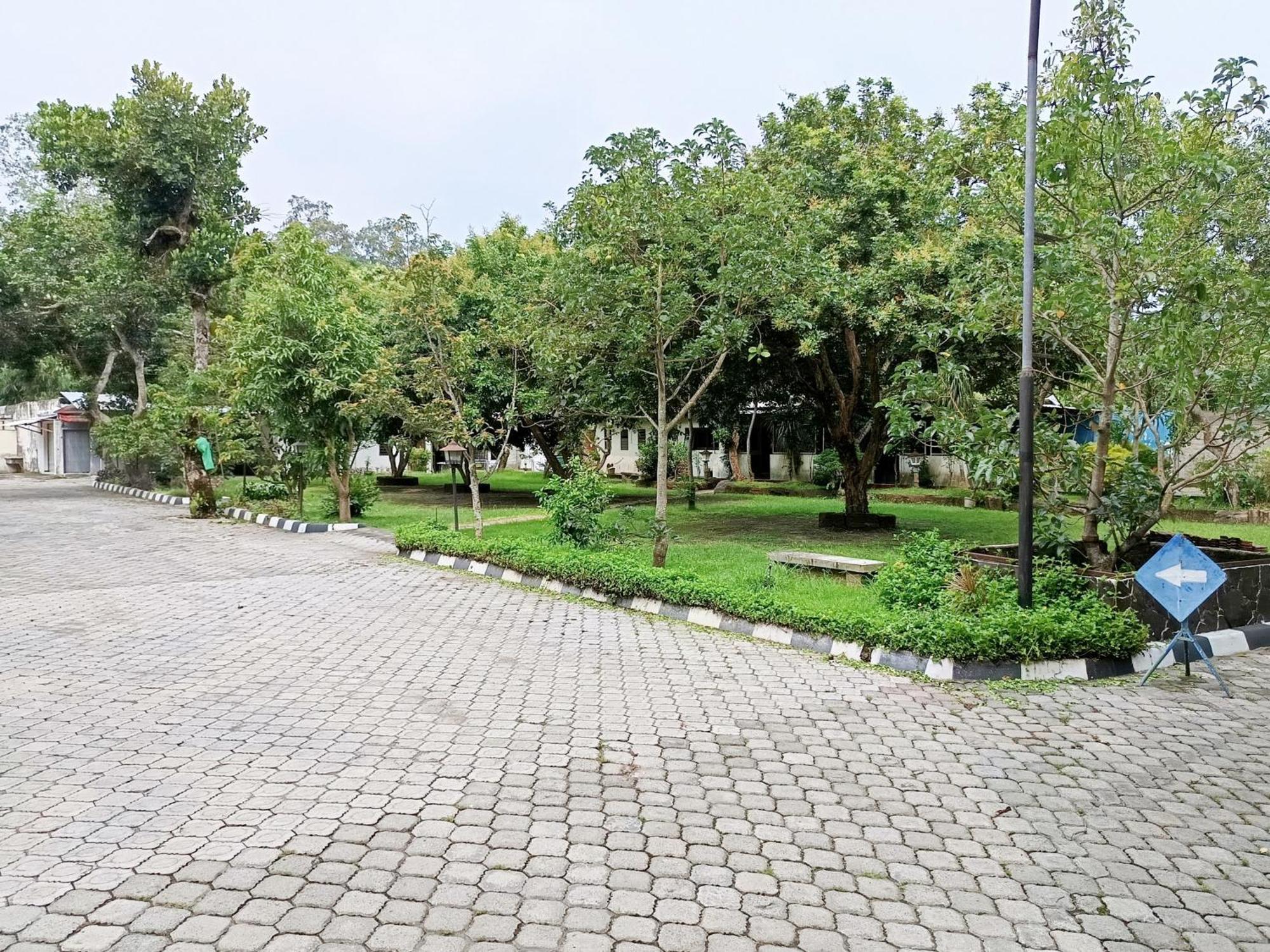 Gita Puri Redpartner Blitar Otel Dış mekan fotoğraf